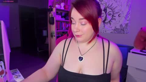 AlexaMillis online show from January 30, 2025, 9:58 pm