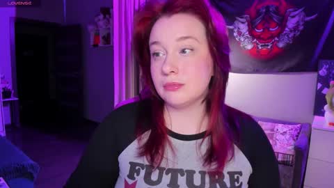 AlexaMillis online show from September 20, 2025, 10:00 pm