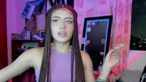 Snapshot of giulietta_mon chatting on December 15, 2024, 1:13 am Giulietta online show from December 15, 2024, 1:13 am