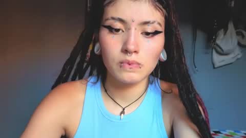 Snapshot of giulietta_mon chatting on April 7, 2026, 10:09 pm Giulietta online show from April 7, 2026, 10:09 pm