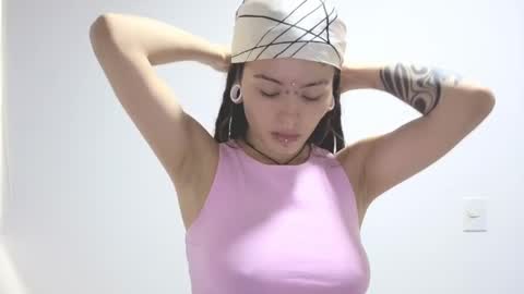 Snapshot of giulietta_mon chatting on April 15, 2026, 9:37 pm Giulietta online show from April 15, 2026, 9:37 pm