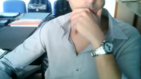 Snapshot of giuseppevai1 chatting on September 12, 2025, 8:03 am giuseppevai1 online show from September 12, 2025, 8:03 am