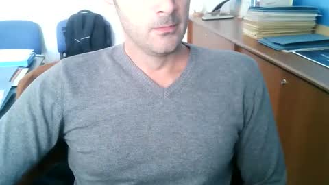 Snapshot of giuseppevai1 chatting on October 10, 2025, 10:47 am giuseppevai1 online show from October 10, 2025, 10:47 am