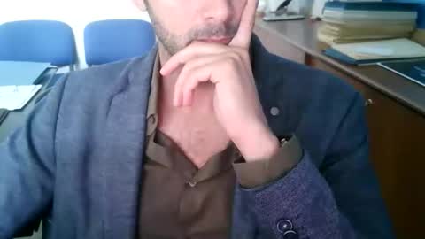 Snapshot of giuseppevai1 chatting on October 23, 2025, 9:08 am giuseppevai1 online show from October 23, 2025, 9:08 am