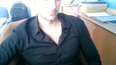 Snapshot of giuseppevai1 chatting on October 28, 2025, 10:19 am giuseppevai1 online show from October 28, 2025, 10:19 am