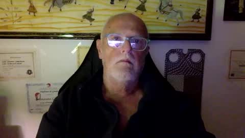 Snapshot of giutomma930394 chatting on April 30, 2026, 11:42 pm giutomma930394 online show from April 30, 2026, 11:42 pm