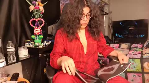 glaceon9 online show from February 11, 2025, 3:08 am