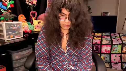 glaceon9 online show from September 30, 2025, 2:22 pm