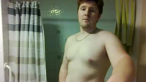 gladi_ online show from May 4, 2026, 1:56 am