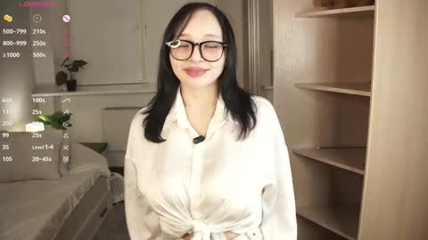 Snapshot of glennabardy chatting on February 23, 2026, 5:32 pm Sandra online show from February 23, 2026, 5:32 pm