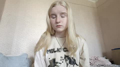 Laura online show from April 16, 2026, 9:32 am