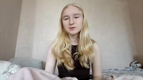 Laura online show from April 17, 2026, 6:05 am