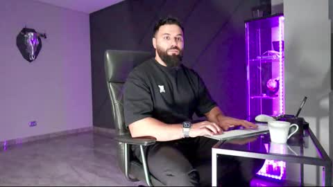 Snapshot of glennmasters chatting on March 7, 2025, 9:59 pm Matthew .. for short call me Matt online show from March 7, 2025, 9:59 pm