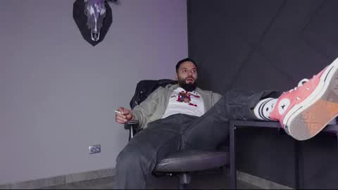 Snapshot of glennmasters chatting on September 17, 2025, 3:41 am Matthew .. for short call me Matt online show from September 17, 2025, 3:41 am