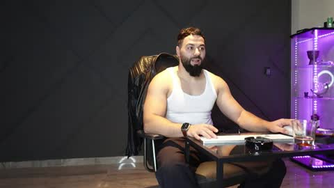 Matthew .. for short call me Matt online show from March 31, 2026, 11:27 pm