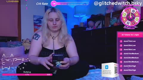 Snapshot of glitchwitch chatting on February 7, 2025, 12:09 am Glitch online show from February 7, 2025, 12:09 am