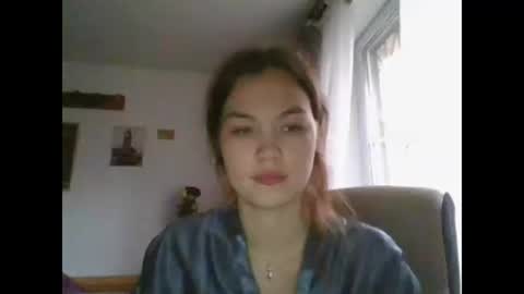 Snapshot of glitter_doll chatting on March 4, 2025, 11:19 am glitter_doll online show from March 4, 2025, 11:19 am