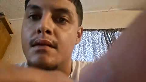 Snapshot of glly555 chatting on May 29, 2026, 2:15 pm glly555 online show from May 29, 2026, 2:15 pm