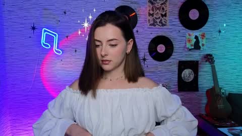 Snapshot of glo_lo chatting on December 6, 2024, 8:48 am Bye everybody Ill be online Monday December 2nd Saturday and Sunday off online show from December 6, 2024, 8:48 am