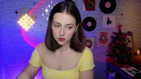 Snapshot of glo_lo chatting on December 18, 2024, 5:52 pm Bye everybody Ill be online Monday December 2nd Saturday and Sunday off online show from December 18, 2024, 5:52 pm