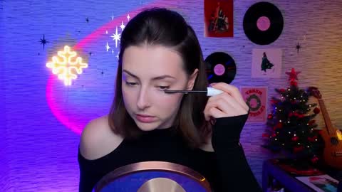 Snapshot of glo_lo chatting on December 23, 2024, 2:17 pm Bye everybody Ill be online Monday December 2nd Saturday and Sunday off online show from December 23, 2024, 2:17 pm