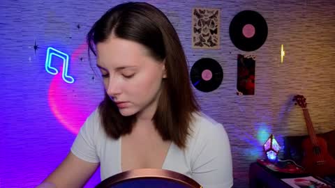 Snapshot of glo_lo chatting on February 4, 2025, 8:02 am Bye everybody Ill be online Monday December 2nd Saturday and Sunday off online show from February 4, 2025, 8:02 am