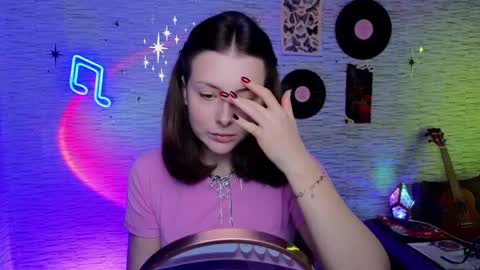 Snapshot of glo_lo chatting on March 11, 2025, 6:32 am Bye everybody Ill be online Monday December 2nd Saturday and Sunday off online show from March 11, 2025, 6:32 am