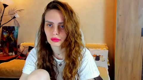 Gloria Wood online show from May 21, 2026, 6:15 pm