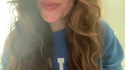 Snapshot of gloriapearl chatting on June 22, 2026, 8:33 am Gloria Pearl online show from June 22, 2026, 8:33 am