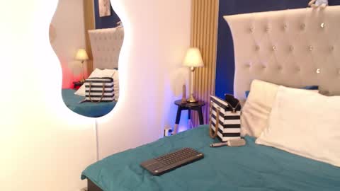 Snapshot of glory_shine chatting on February 16, 2026, 12:45 pm Glory online show from February 16, 2026, 12:45 pm