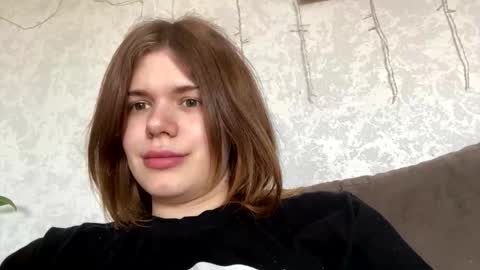 Snapshot of glossy_girl_1 chatting on April 26, 2026, 12:25 pm Roxy online show from April 26, 2026, 12:25 pm