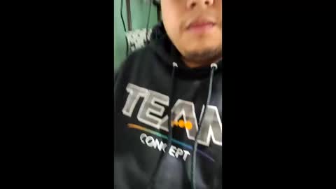 gmartinez09 online show from April 19, 2026, 9:08 am