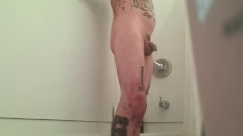 gnasty83 online show from October 4, 2025, 3:43 pm