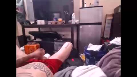 gnasty83 online show from November 24, 2025, 3:39 am