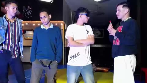 THOMAS AND DAMIAND online show from February 2, 2025, 7:04 pm