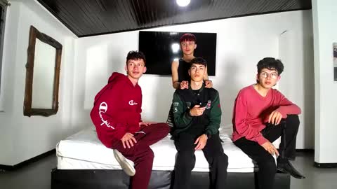 THOMAS AND DAMIAND online show from September 27, 2025, 5:51 pm