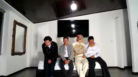 THOMAS AND DAMIAND online show from October 16, 2025, 5:36 pm