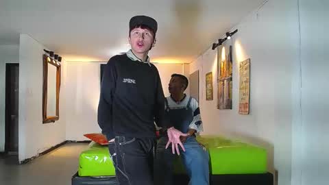 THOMAS AND DAMIAND online show from December 14, 2025, 6:34 pm