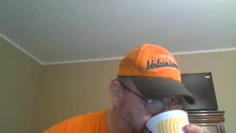 IDKIDCIDGAF online show from February 5, 2026, 11:48 am