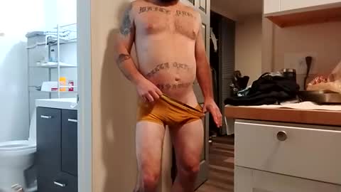 goblue4133 online show from November 15, 2025, 6:11 am