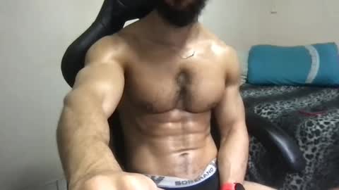 Snapshot of god_hunkules chatting on February 20, 2025, 4:14 pm god hunkules online show from February 20, 2025, 4:14 pm