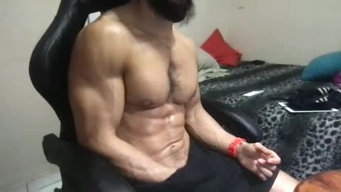 Snapshot of god_hunkules chatting on February 23, 2025, 6:34 pm god hunkules online show from February 23, 2025, 6:34 pm