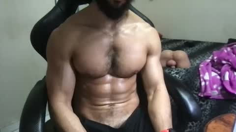 Snapshot of god_hunkules chatting on February 24, 2025, 10:36 pm god hunkules online show from February 24, 2025, 10:36 pm