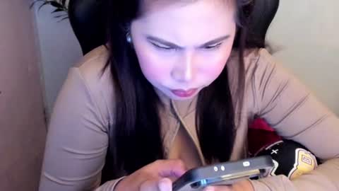 Snapshot of goddess_chantal chatting on June 18, 2026, 5:41 am MARGOLD online show from June 18, 2026, 5:41 am