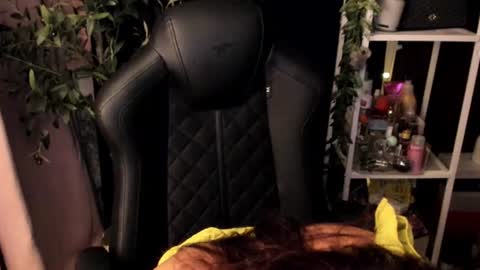 Snapshot of goddess_chantal chatting on July 28, 2026, 5:25 am MARGOLD online show from July 28, 2026, 5:25 am