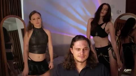   330 UTC2 girls   online show from March 14, 2026, 5:35 am