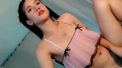 YOUR GODDESS RIAN online show from October 29, 2025, 4:48 am