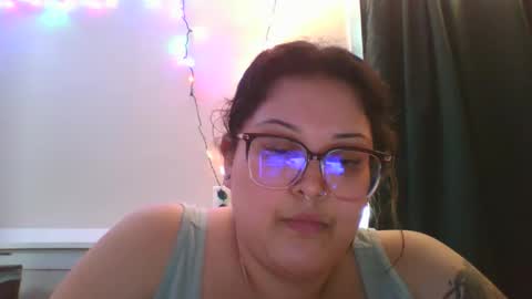 goddess_sereniity online show from April 15, 2026, 7:32 pm