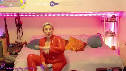 Snapshot of goddessalimony chatting on October 24, 2025, 2:08 am Goddess Alimony online show from October 24, 2025, 2:08 am