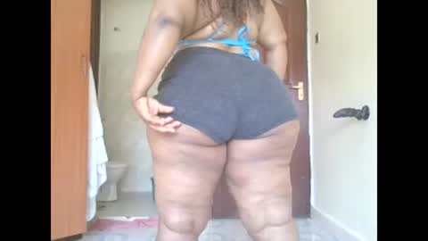 Snapshot of goddessebon chatting on January 8, 2025, 8:27 am shasha big online show from January 8, 2025, 8:27 am